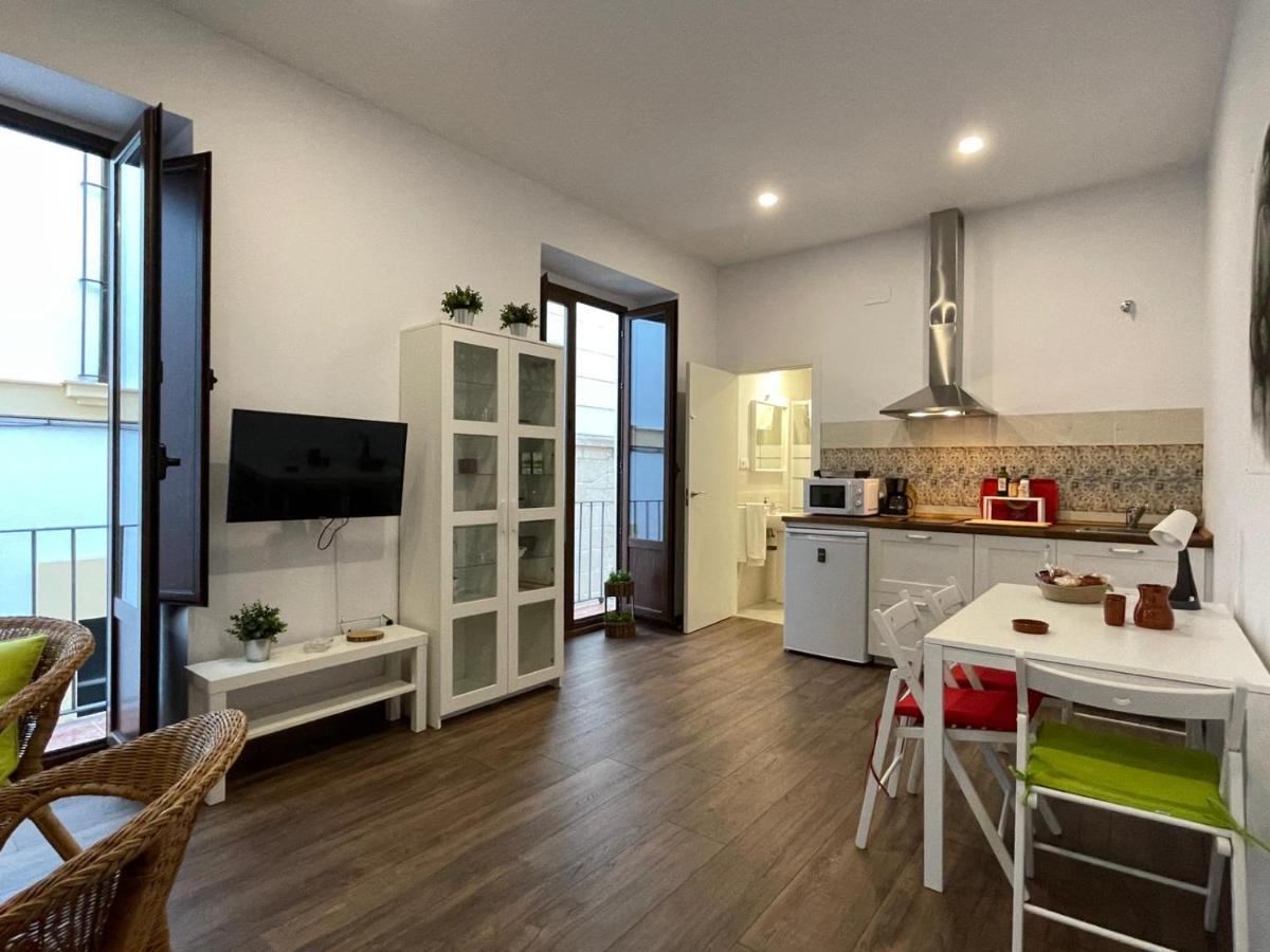 Apartamentos Turisticos Mamelon Jerez de la Frontera Zewnętrze zdjęcie